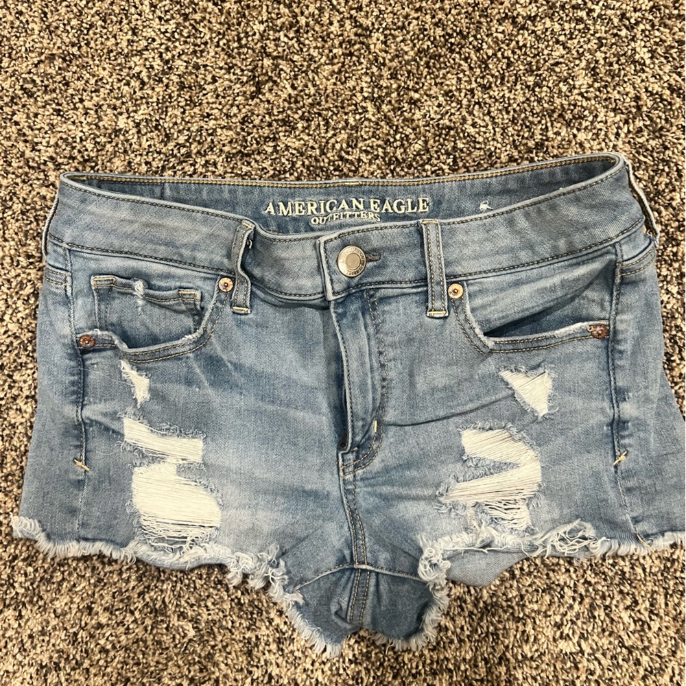 EUC AEO American Eagle Shortie shorts, super stretch, size 8